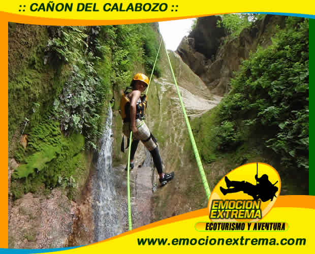 CAÑON DEL CALABOZO CUENTA CON 6 RAPELES EN CASCADAS, SALTOS AL AGUA , 2 EMOCIONANTES TOBOGANES NATURALES, IDEAL PARA PRINCIPIANTES Y COMO ENTRENAMIENTO PREVIO A MATACANES, MUY CERCA DEL PARQUE LA ESTANZUELA EN MONTERREY VIVE ESTAAVENTURA CON  EMOCIONEXTREMA.COM