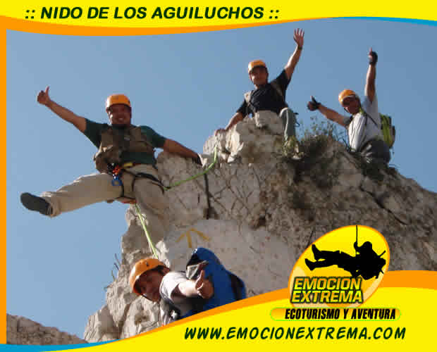 EL NIDO DE LOS AGUILUCHOS ES UN ENORME HOYO QUE ATRAVIESA LA MONTAÑA EN EL PAQUE LA HAUSTECA, LA MISION ES CAMINAR, TREPAR, ESCALAR POR LA ARISTA DE LA MONTAÑA, ESTAR SOBRE LA CUEVA, PARA ENTRAR Y BAJAR A RAPEL EN CAIDA LIBRE Y SALIR OTROS 3 RAPELES. WWW.EMOCIONEXTREMA.COM